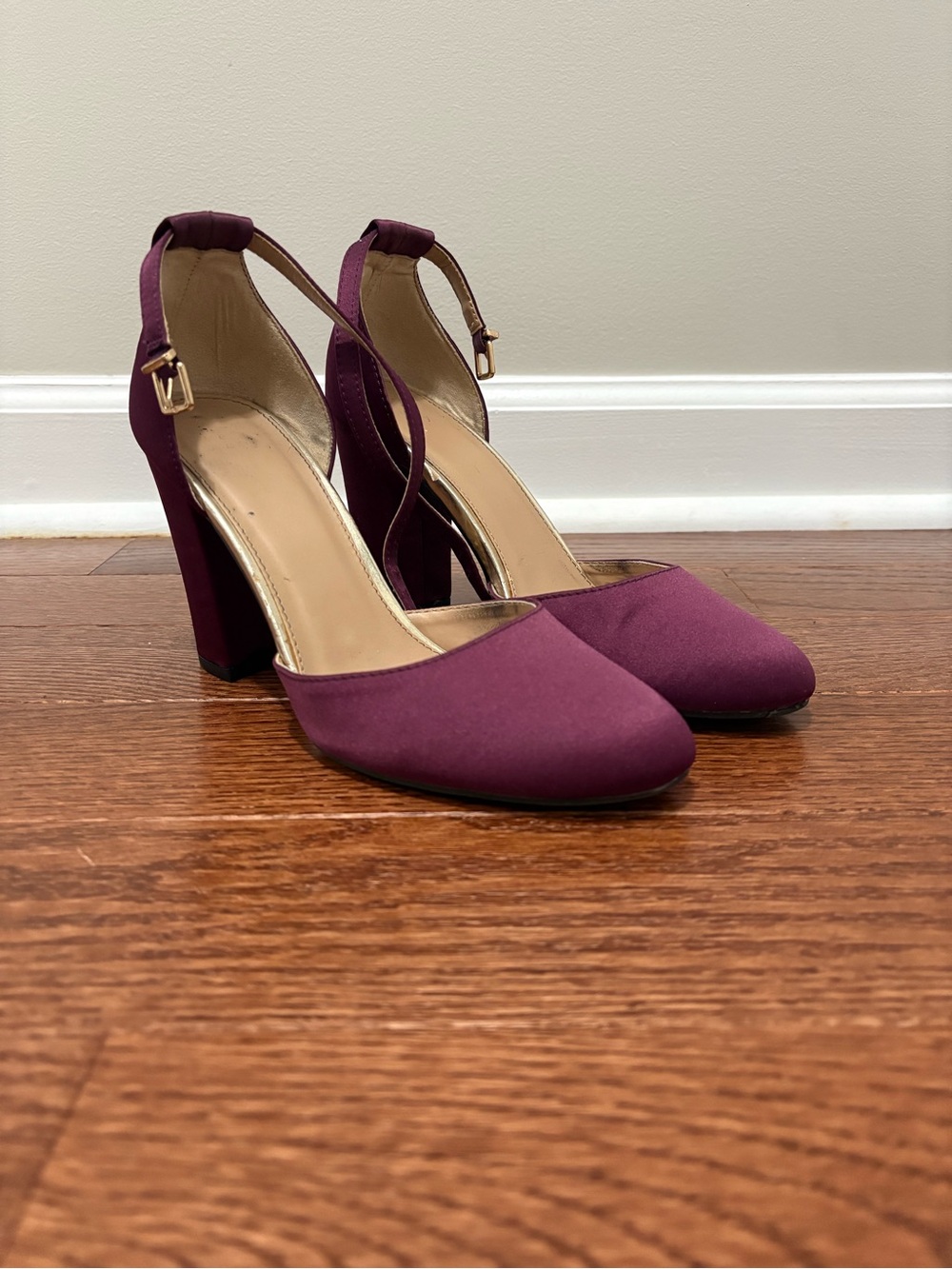 Ankle-Strap Block Heel Pumps in Plum
